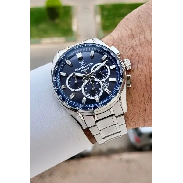 Kadranı Lacivert Kordonu Gümüş Renk 44 Mm Göstergeleri Aktif Erkek Kol Saati