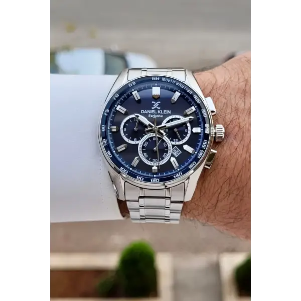 Kadranı Lacivert Kordonu Gümüş Renk 44 Mm Göstergeleri Aktif Erkek Kol Saati