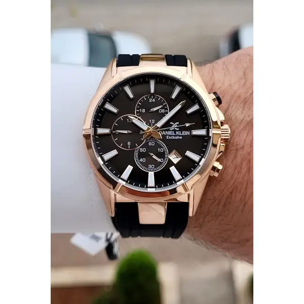 Kasası Rose Kordonu Siyah Renk 46 Mm İç Göstergeleri Aktif Erkek Kol Saati