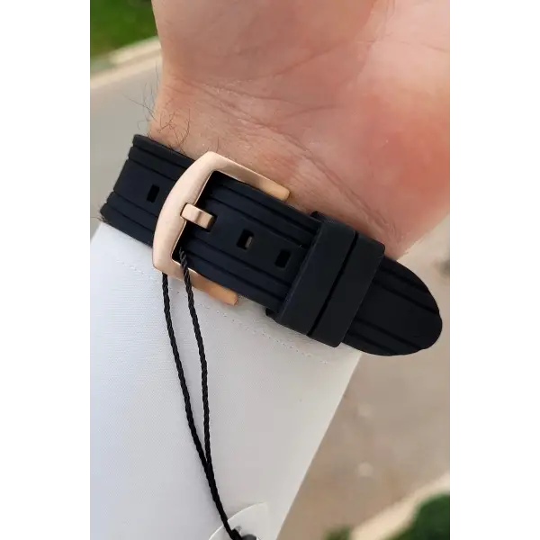 Kasası Rose Kordonu Siyah Renk 46 Mm İç Göstergeleri Aktif Erkek Kol Saati