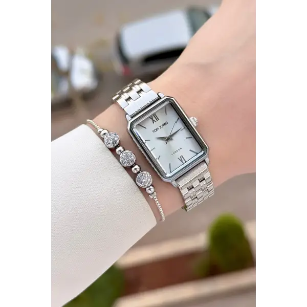 Gümüş Renk Kadın Kol Saati ve Bileklik