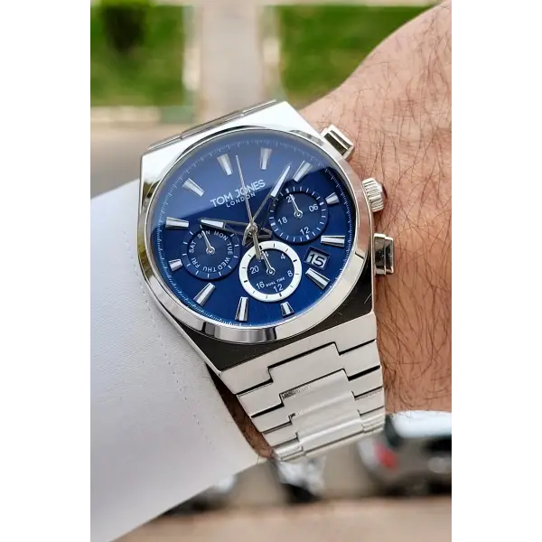 Kadranı Lacivert Kordonu Gümüş Renk 42 mm Erkek Kol Saati