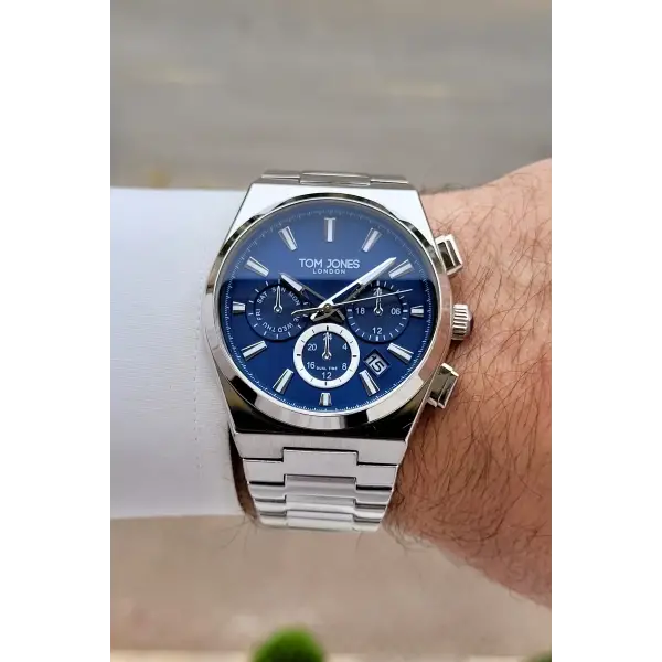 Kadranı Lacivert Kordonu Gümüş Renk 42 mm Erkek Kol Saati