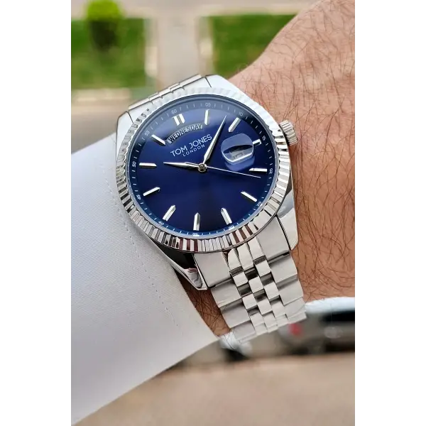 Kadranı Lacivert Kordonu Gümüş Renk 40 mm Erkek Kol Saati