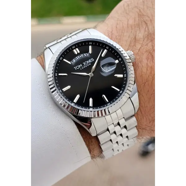 Kadranı Siyah Kordonu Gümüş Renk 40 mm Erkek Kol Saati