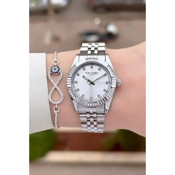 Gümüş Renk 30 mm Kadın Kol Saati ve Bileklik