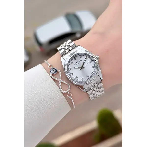 Gümüş Renk 30 mm Kadın Kol Saati ve Bileklik