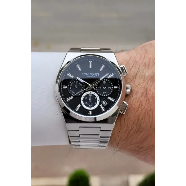 Kadranı Siyah Kordonu Gümüş Renk 42 mm Erkek Kol Saati