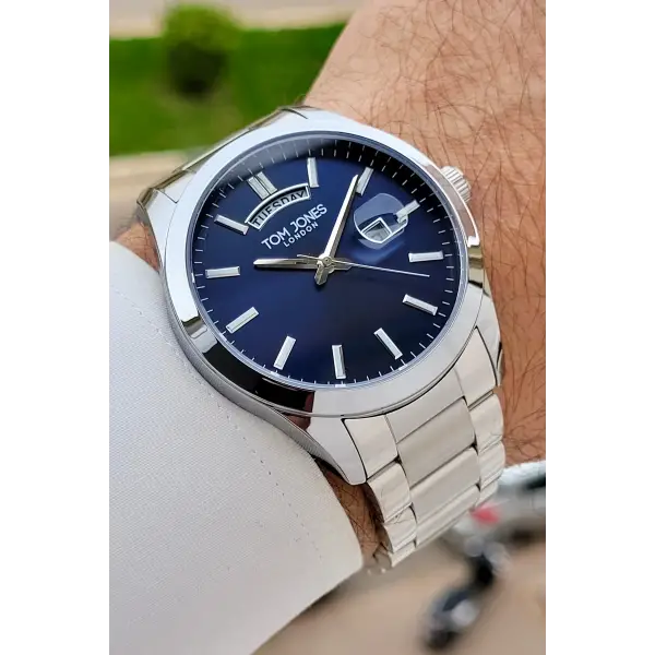 Kadranı Lacivert Kordonu Gümüş Renk 42 mm Erkek Kol Saati