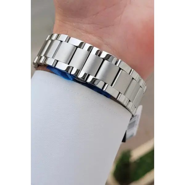 Kadranı Lacivert Kordonu Gümüş Renk 42 mm Erkek Kol Saati