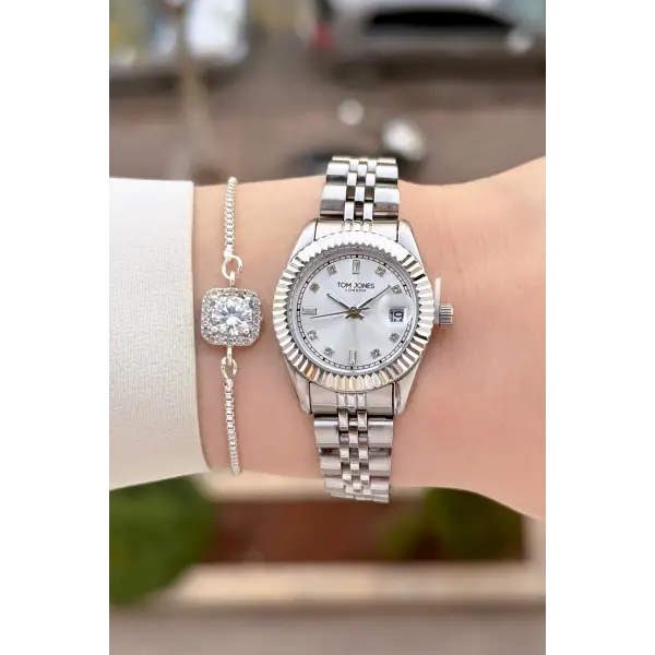 Gümüş Renk 25 Mm Kadın Kol Saati ve Bileklik