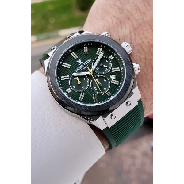 Kasası Gümüş Kordonu Yeşil Renk İç Göstergeleri Aktif Erkek Kol Saati