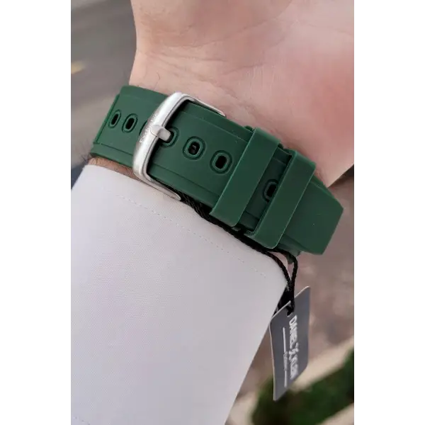 Kasası Gümüş Kordonu Yeşil Renk İç Göstergeleri Aktif Erkek Kol Saati