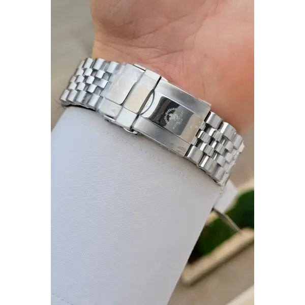 Kadranı Lacivert Kordonu Gümüş Renk 41 mm Renk Atmaz Oksitlenmez Çelik Erkek Kol Saati