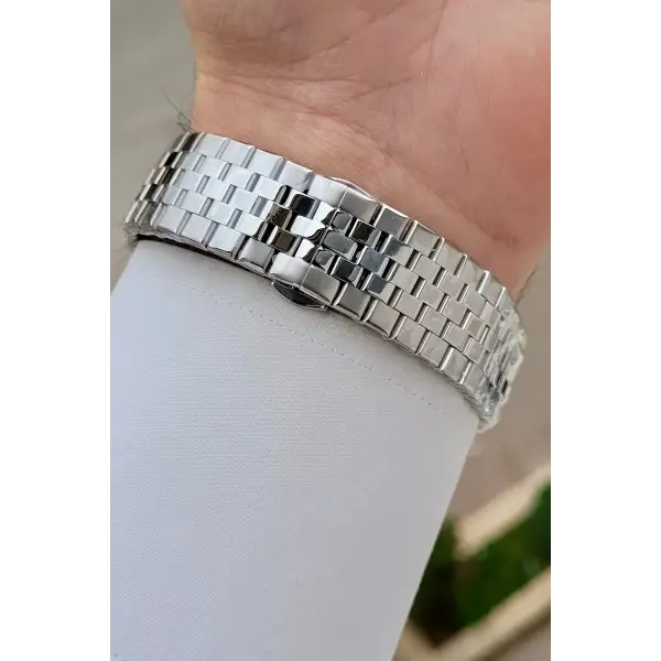 Gümüş Renk 40 mm Renk Atmaz Oksitlenmez Çelik Erkek Kol Saati