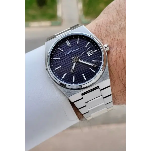 Kadranı Lacivert Kordonu Gümüş Renk 40 mm İç Göstergeleri Aktif Erkek Kol Saati