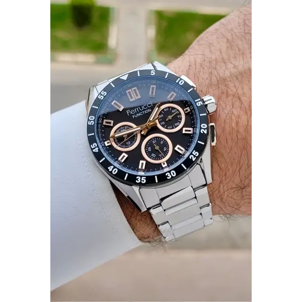 Kadranı Siyah Kordonu Gümüş Renk 43 mm İç Göstergeleri Aktif Erkek Kol Saati