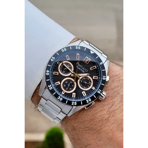 Kadranı Siyah Kordonu Gümüş Renk 43 mm İç Göstergeleri Aktif Erkek Kol Saati