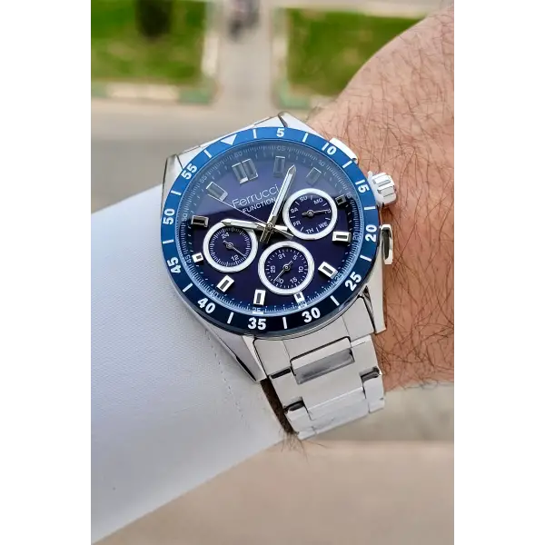 Kadranı Lacivert Kordonu Gümüş Renk 43 mm İç Göstergeleri Aktif Erkek Kol Saati