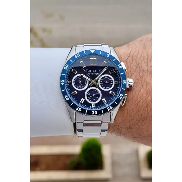 Kadranı Lacivert Kordonu Gümüş Renk 43 mm İç Göstergeleri Aktif Erkek Kol Saati