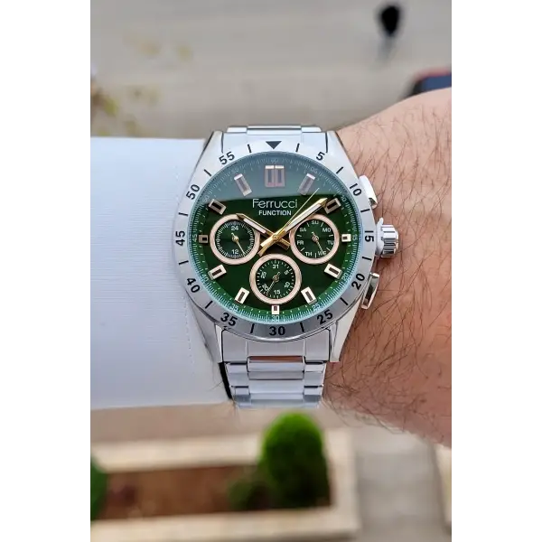 Kadranı Yeşil Kordonu Gümüş Renk 43 mm İç Göstergeleri Aktif Erkek Kol Saati