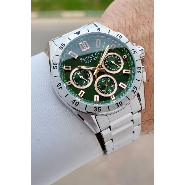 Kadranı Yeşil Kordonu Gümüş Renk 43 mm İç Göstergeleri Aktif Erkek Kol Saati