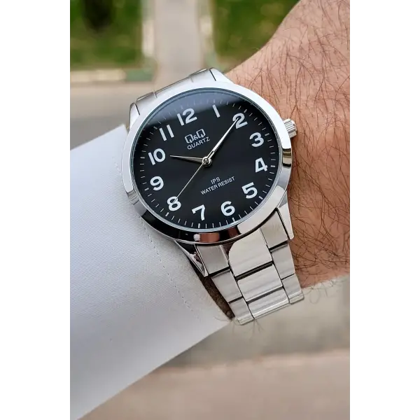 Kadranı Siyah Kordonu Gümüş Renk 40 mm Erkek Kol Saati