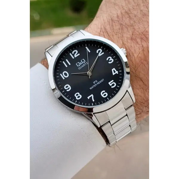 Kadranı Siyah Kordonu Gümüş Renk 40 mm Erkek Kol Saati