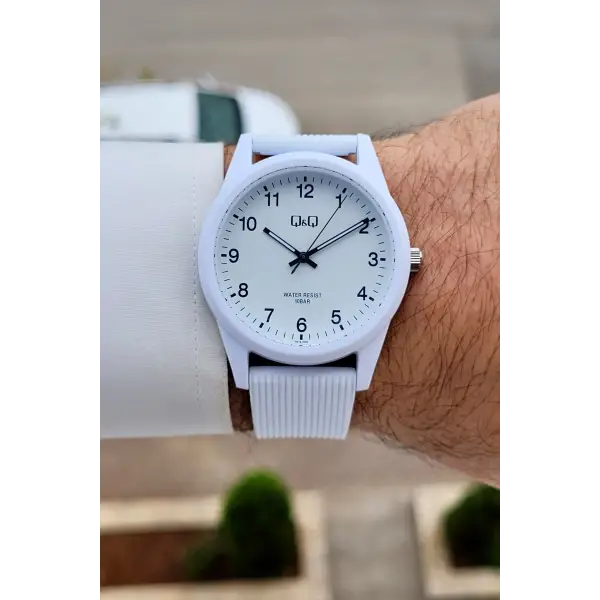 Beyaz Renk 40 Mm Su Geçirmez Rakamlı Erkek Kol Saati