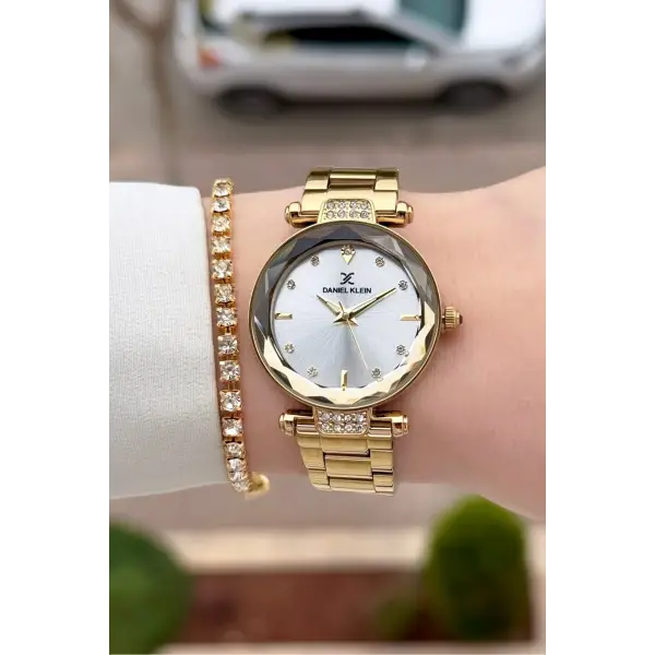 Gold Renk Kesme Camlı Kadın Kol Saati Ve Bileklik