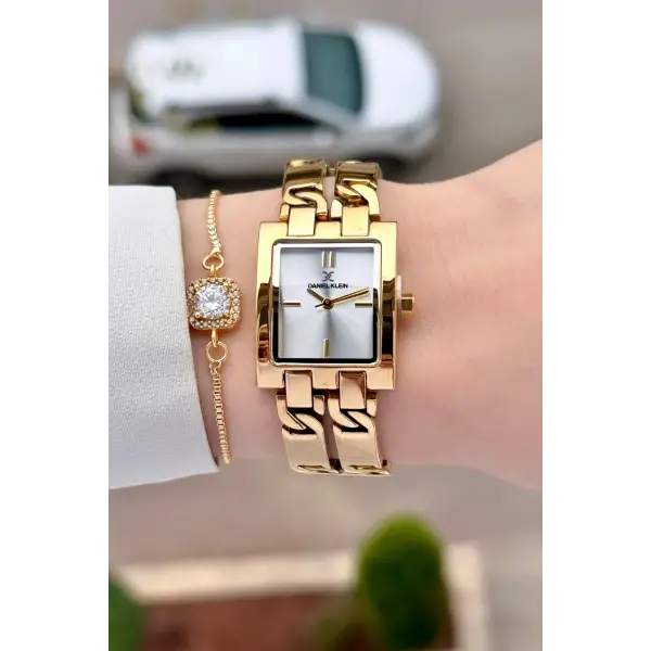 Gold Renk 24 Mm Zincirli Kadın Kol Saati ve Hediye Bileklik