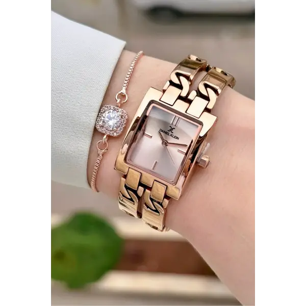 Rose Renk 24 Mm Zincirli Kadın Kol Saati ve Hediye Bileklik