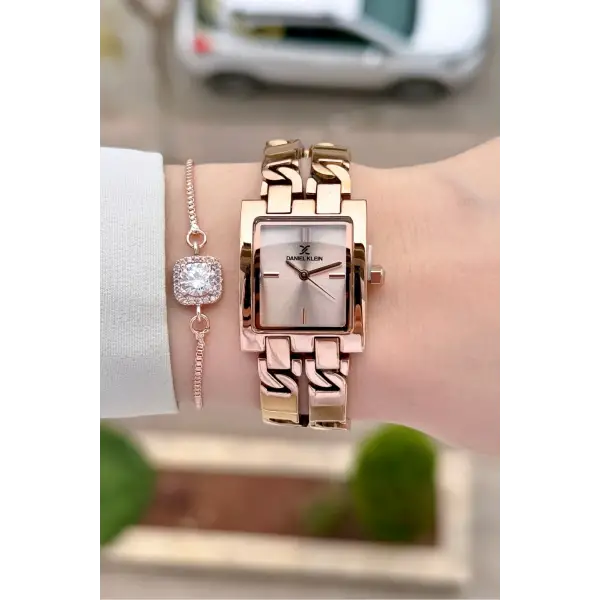 Rose Renk 24 Mm Zincirli Kadın Kol Saati ve Hediye Bileklik