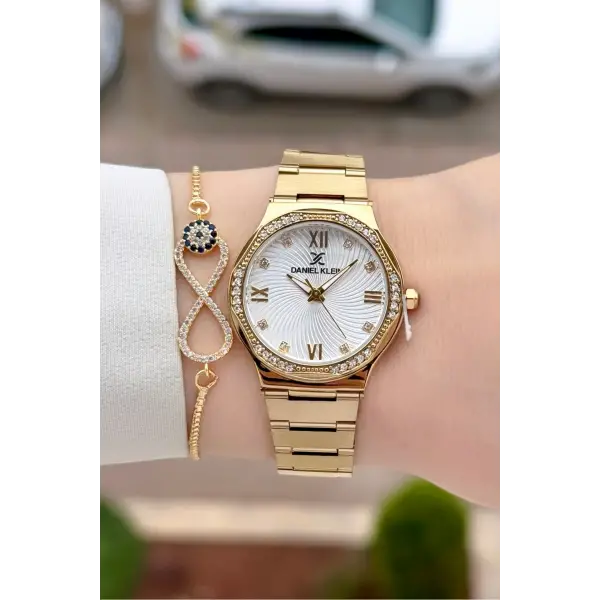 Gold Renk 30 Mm Kadın Kol Saati ve Hediye Bileklik