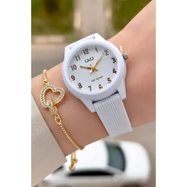 Beyaz Renk Su Geçirmez 32 Mm Rakamlı Kadın Kol Saati ve Hediye Bileklik