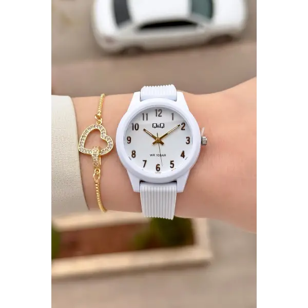 Beyaz Renk Su Geçirmez 32 Mm Rakamlı Kadın Kol Saati ve Hediye Bileklik