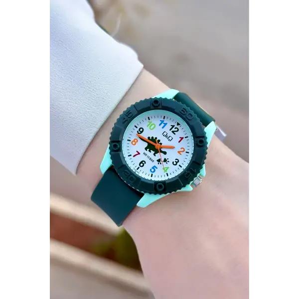 Yeşil Renk 35 Mm Dinazor Figürlü Su Geçirmez Rakamlı Çoçuk Kol Saati