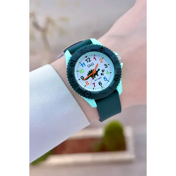 Yeşil Renk 35 Mm Dinazor Figürlü Su Geçirmez Rakamlı Çoçuk Kol Saati