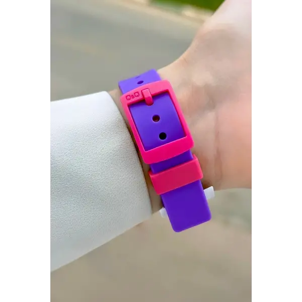 Pembe Mor Renk 30 Mm Çiçek Figürlü Su Geçirmez Rakamlı Çoçuk Kol Saati
