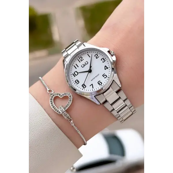 Gümüş Renk 30 Mm Rakamlı Kadın Kol Saati ve Hediye Bileklik