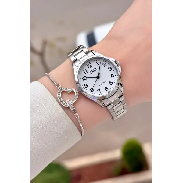 Gümüş Renk 30 Mm Rakamlı Kadın Kol Saati ve Hediye Bileklik