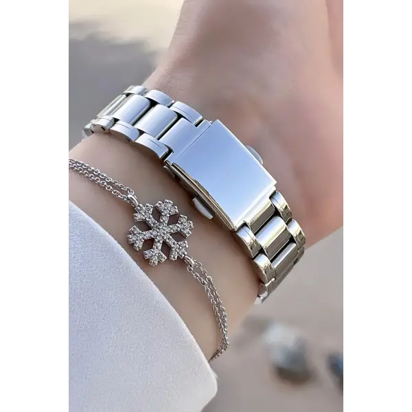 Modern Ince Kasa Kadın Kol Saati Ve Bileklik