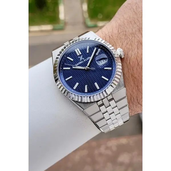 Kadranı Lacivert Kordonu Gümüş Renk 5 ATM Hediye Paketli 41 mm Erkek Kol Saati