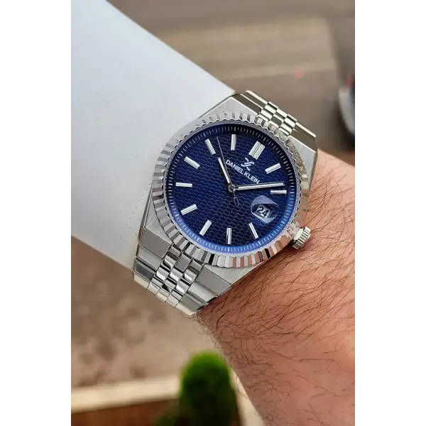 Kadranı Lacivert Kordonu Gümüş Renk 5 ATM Hediye Paketli 41 mm Erkek Kol Saati