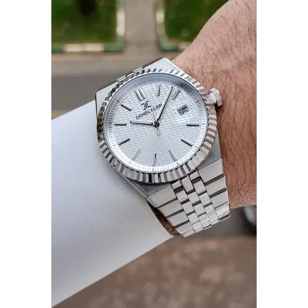 Gümüş Renk 5 ATM Hediye Paketli 41 mm Erkek Kol Saati