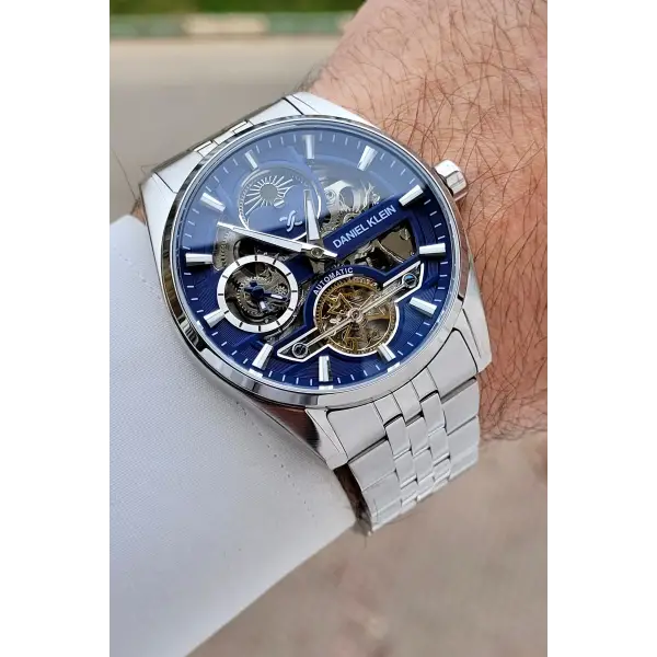 Kadranı Lacivert Kordonu Gümüş Renk Otomatik 43 mm İç Göstergeleri Aktif Erkek Kol Saati