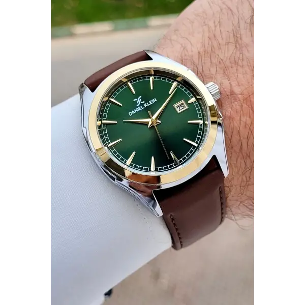 Kasası Gümüş Kordonu Kahverengi Renk 42 mm Takvimli Erkek Kol Saati