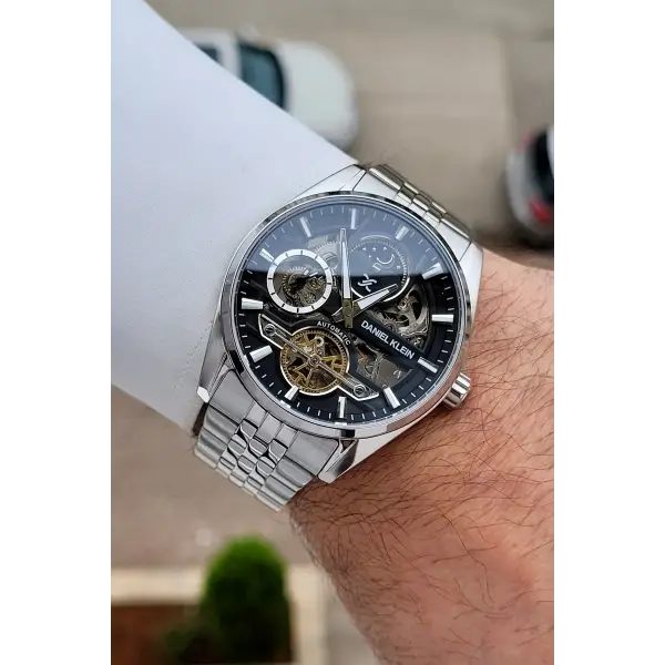 Kadranı Siyah Kordonu Gümüş Renk Otomatik 43 mm İç Göstergeleri Aktif Erkek Kol Saati