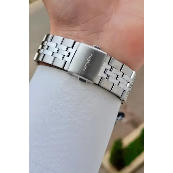 Kadranı Siyah Kordonu Gümüş Renk Otomatik 43 mm İç Göstergeleri Aktif Erkek Kol Saati