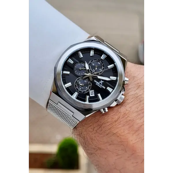 Kadranı Siyah Kordonu Gümüş Renk 41 mm İç Göstergeleri Aktif Erkek Kol Saati